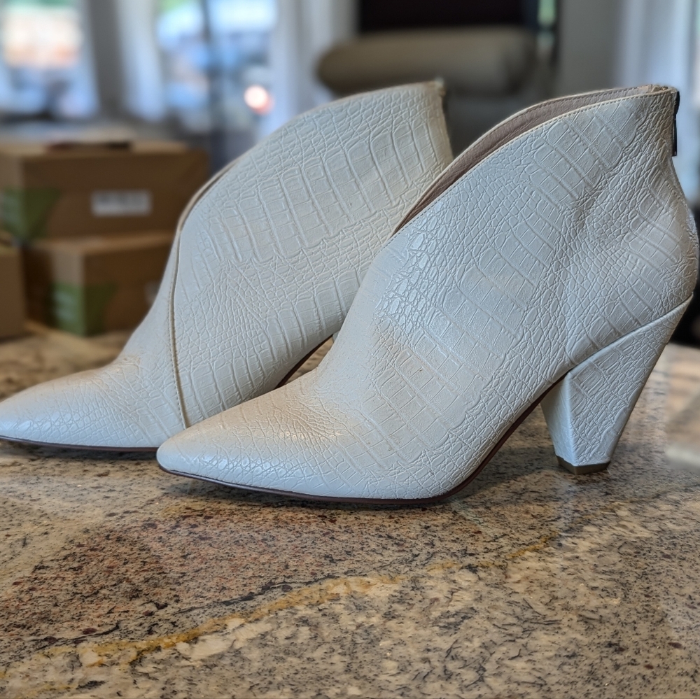 Faux Gator Booties